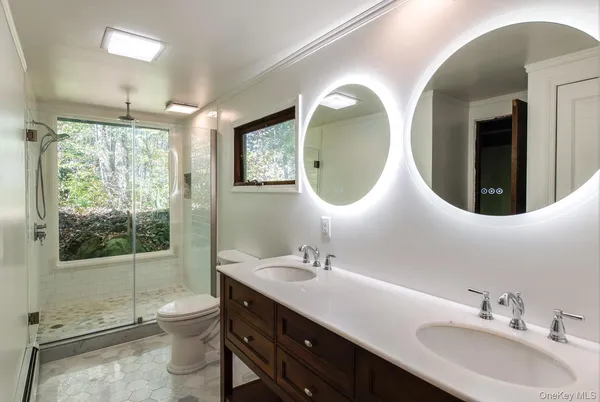 $699,000 | 19 Ridgeview Road, Poughkeepsie, NY 12603