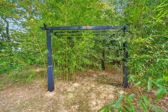 $699,000 | 19 Ridgeview Road, Poughkeepsie, NY 12603