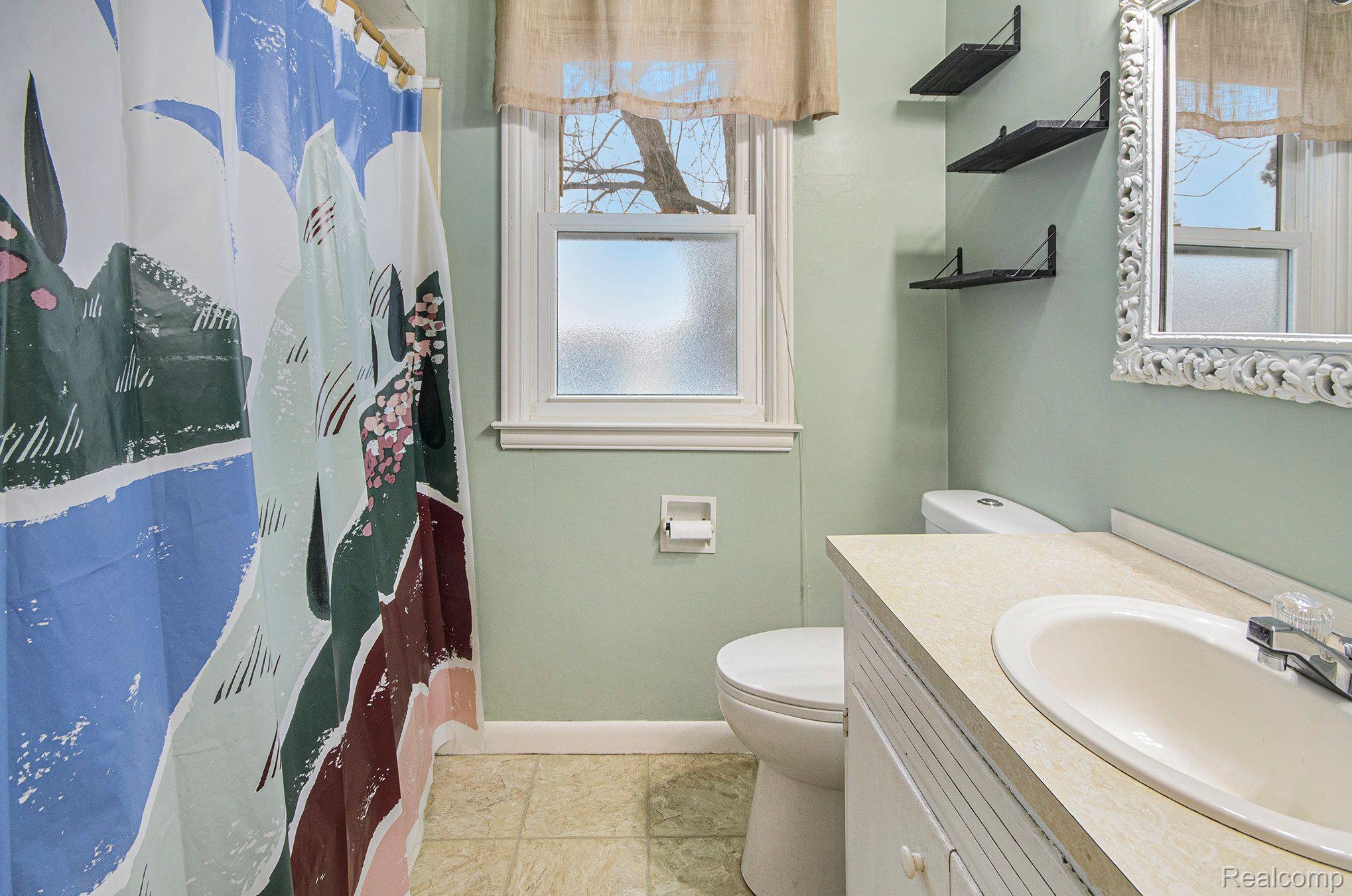18760 Martin Road Roseville, MI 48066 - Photo 14 of 22 Gallery Image 14