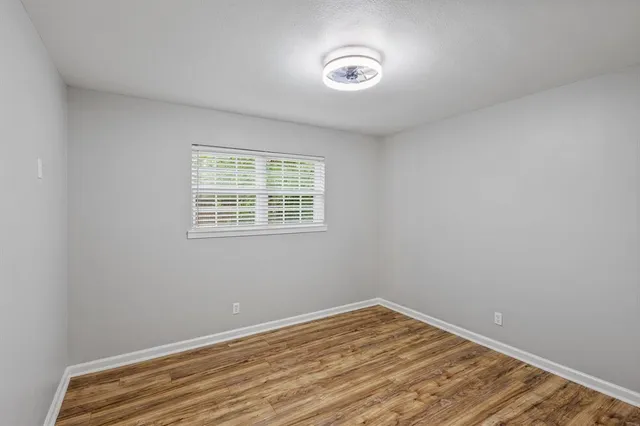 $289,000 | 907 Clebud Drive, Euless, TX 76040