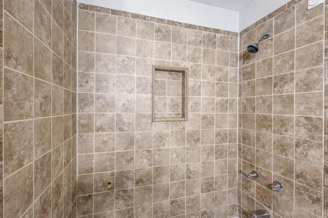 $289,000 | 907 Clebud Drive, Euless, TX 76040