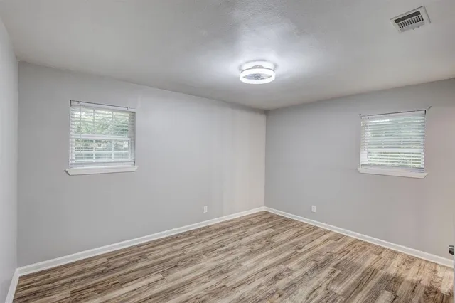 $289,000 | 907 Clebud Drive, Euless, TX 76040