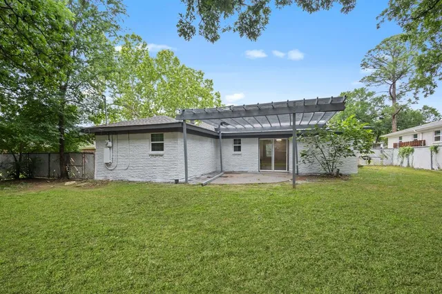 $289,000 | 907 Clebud Drive, Euless, TX 76040