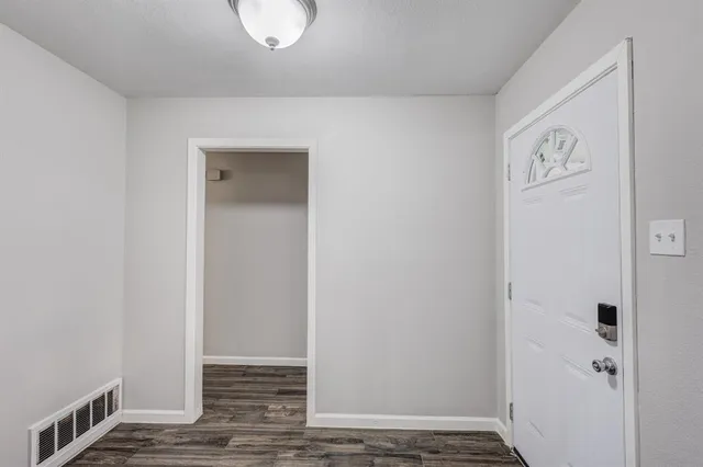 $289,000 | 907 Clebud Drive, Euless, TX 76040