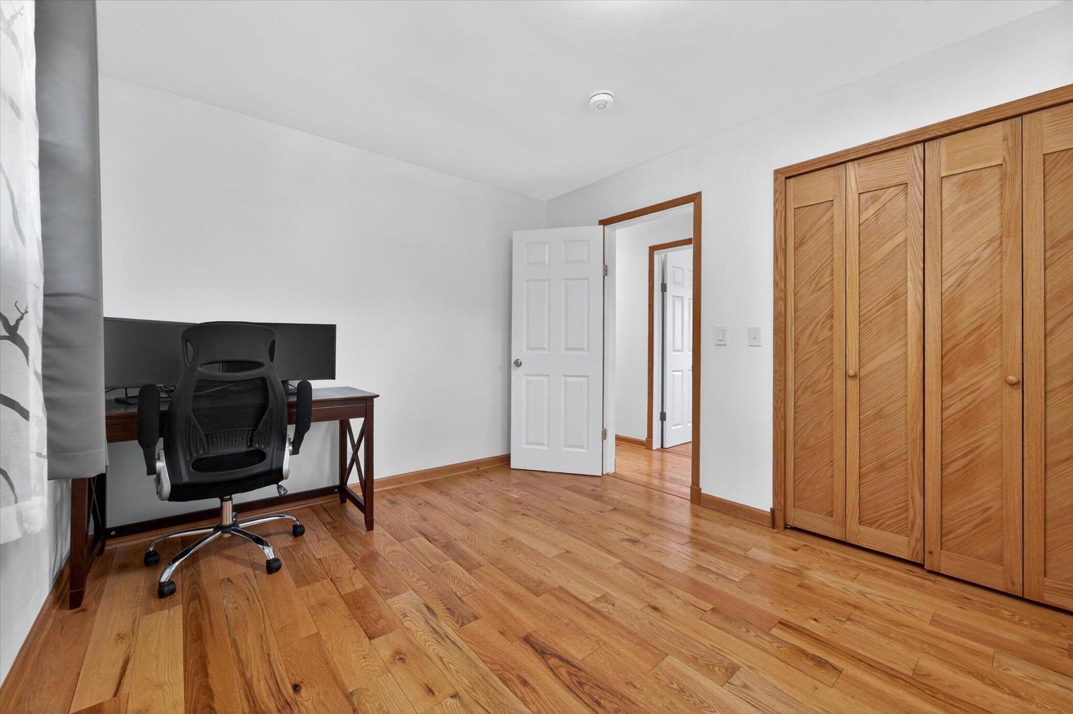 900 Pomona Road Ann Arbor, MI 48103 - Photo 24 of 60 24-900-Pomona-Rd-WindowStill