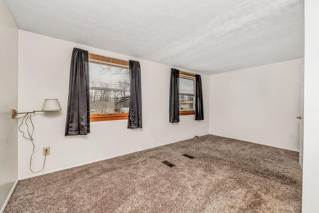 3246 Struble Road Cincinnati, OH 45251 - Photo 17 of 22 Gallery Image 17