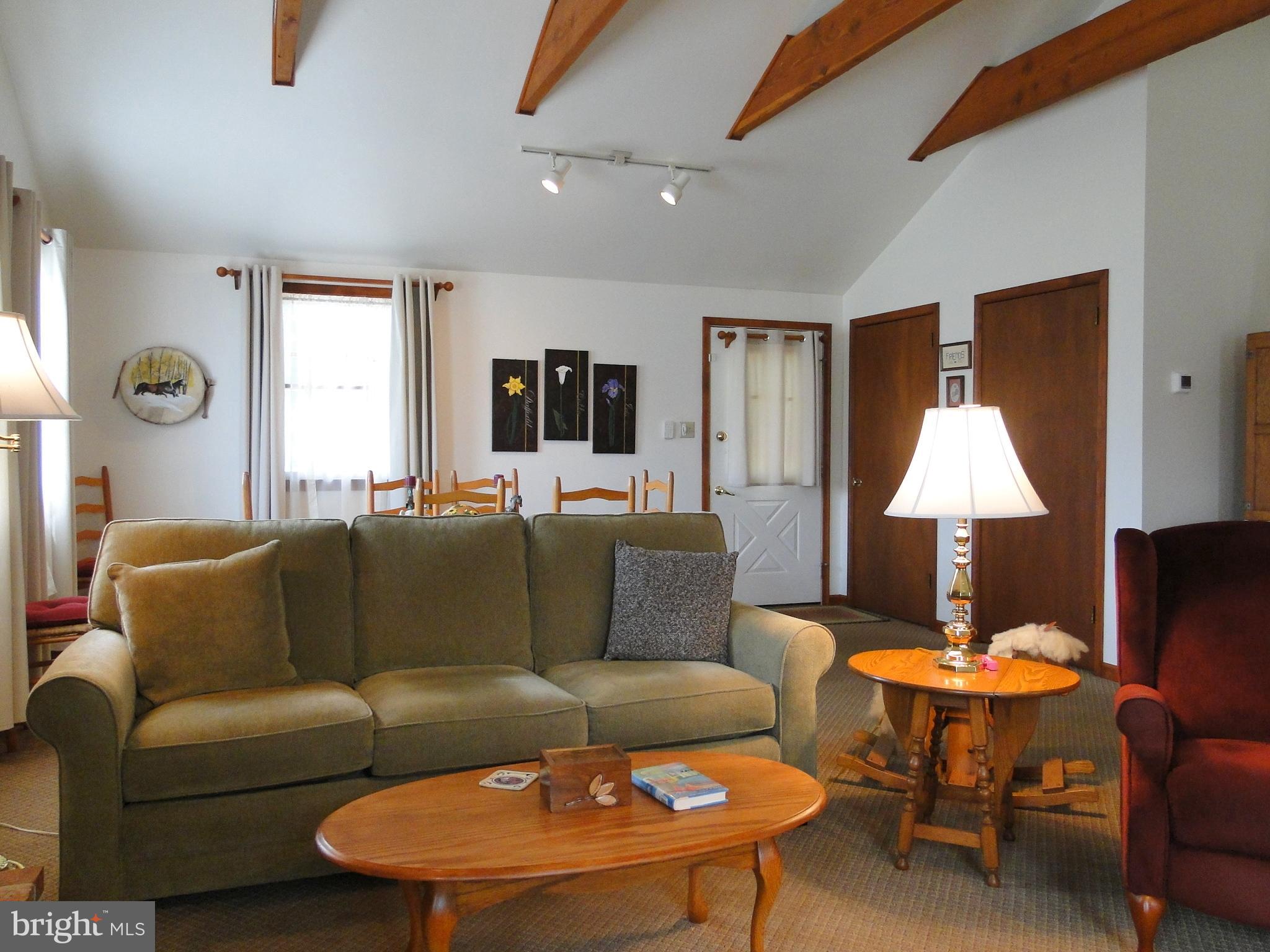 1020 Middle Road Perkasie, PA 18944 - Photo 4 of 28