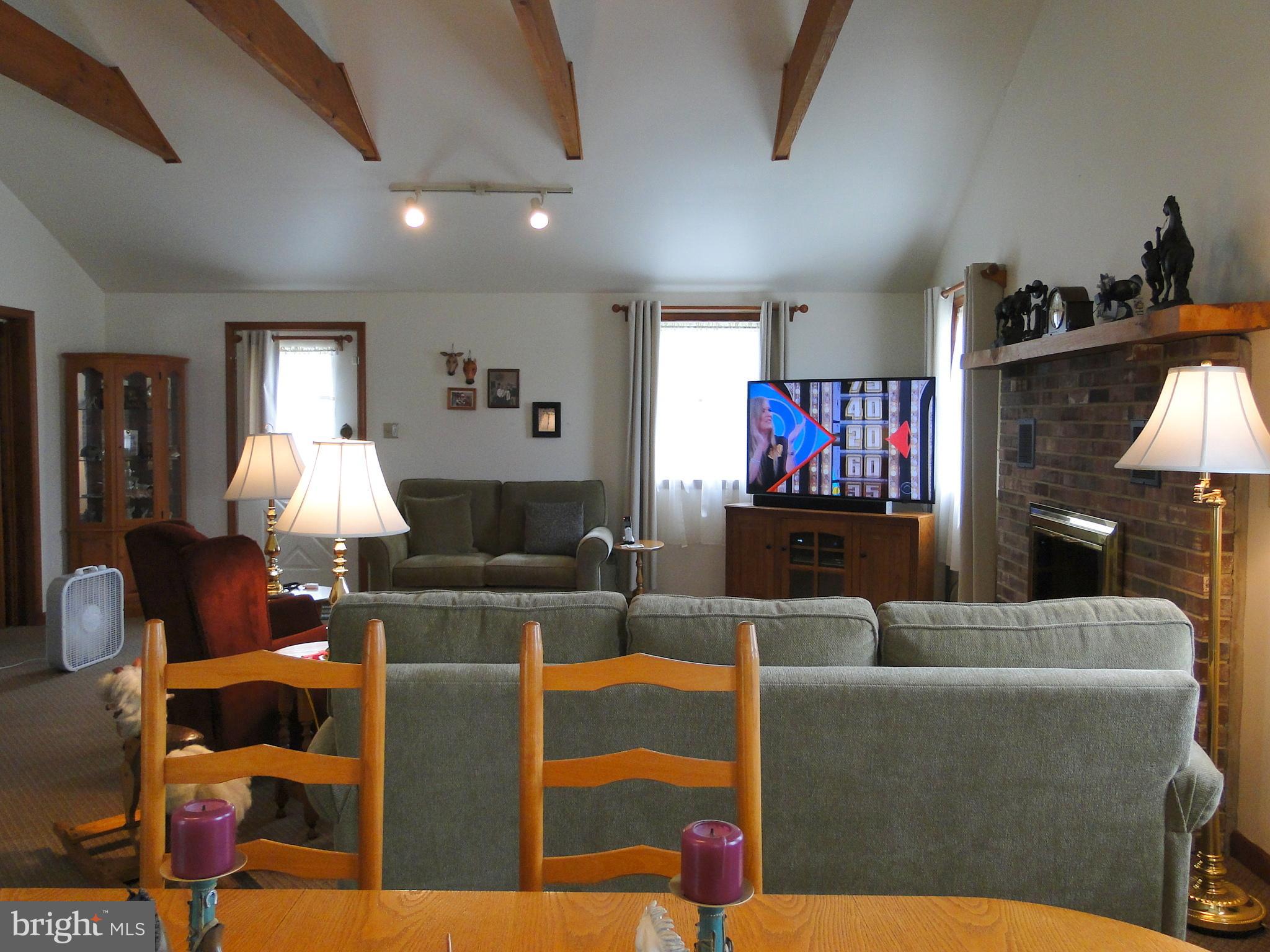1020 Middle Road Perkasie, PA 18944 - Photo 6 of 28