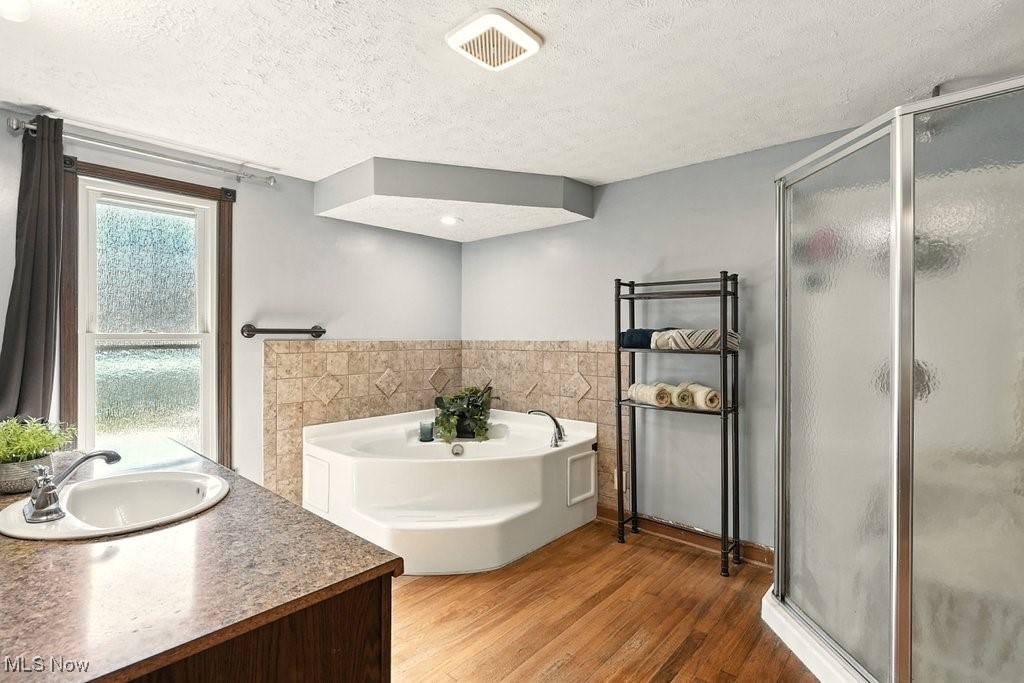 482 Industry Road Atwater, OH 44201 - Photo 25 of 43 Spacious 1st-floor Bathroom with shower...