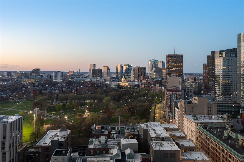 110 Stuart Street, Unit PH Boston, MA 02116 - Photo 29 of 37 a view of city and a lake