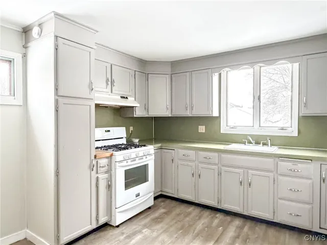 $194,000 | 16 1st Street, Whitestown, NY 13495