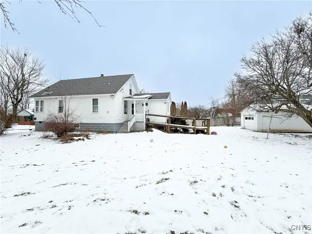 $194,000 | 16 1st Street, Whitestown, NY 13495