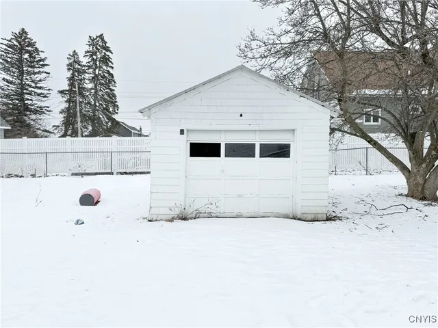 $194,000 | 16 1st Street, Whitestown, NY 13495