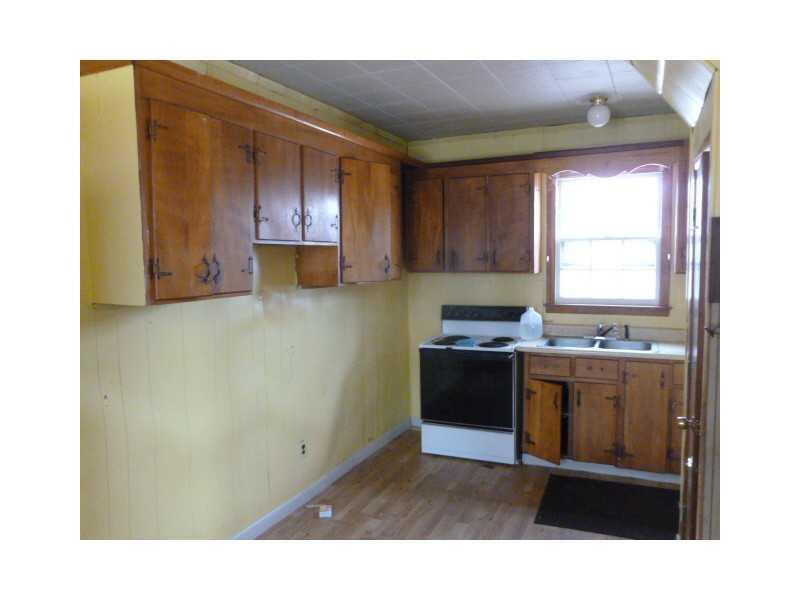 36 Coombs Road Brunswick, ME 04011 - Photo 3 of 8 Kitchen.
