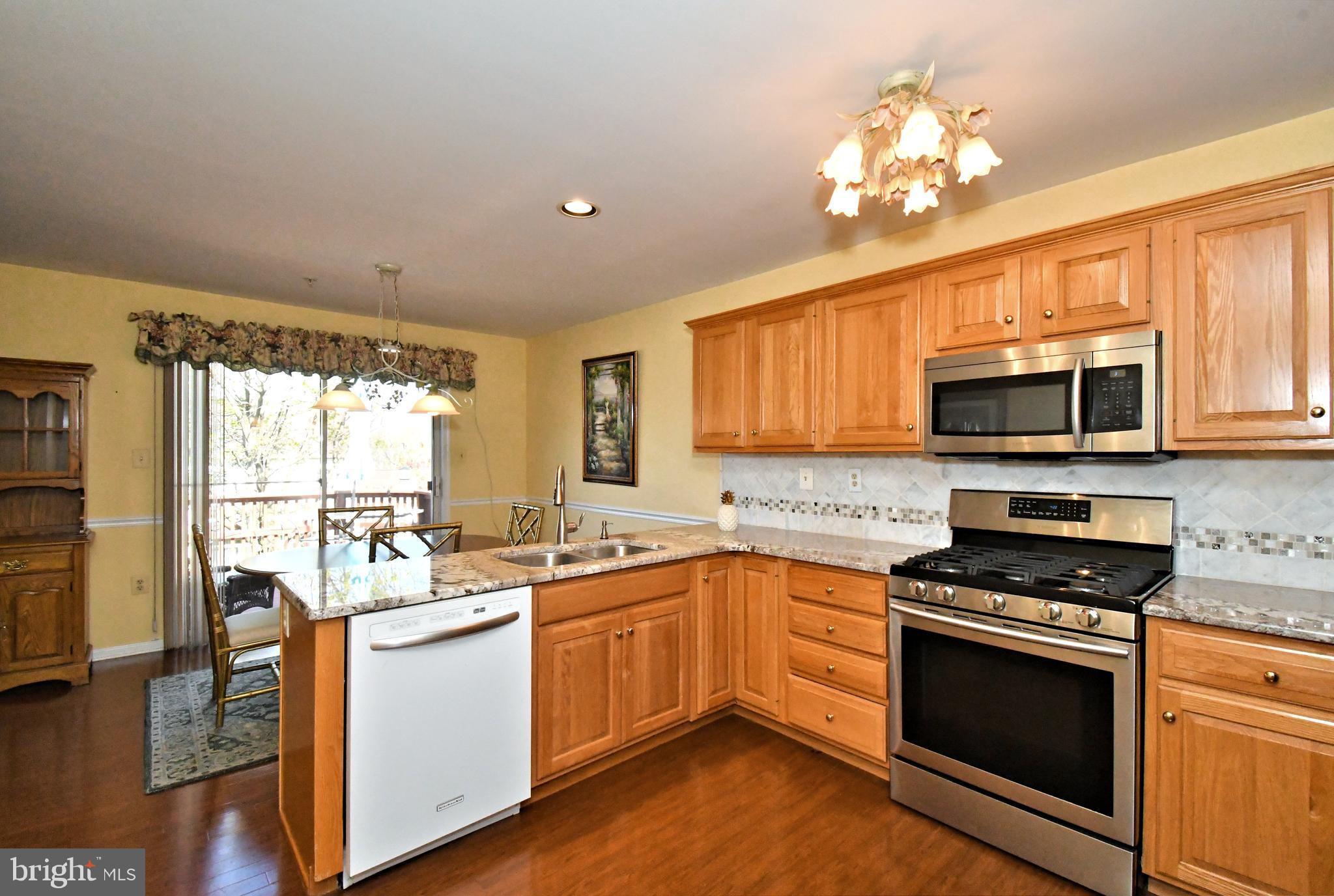 394 Anderson Road King of Prussia, PA 19406 - Photo 11 of 48 Upgraded eat in Kitchen