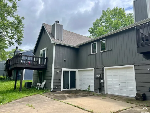 $519,900 | 2822-2824 University Drive, Lawrence, KS 66049