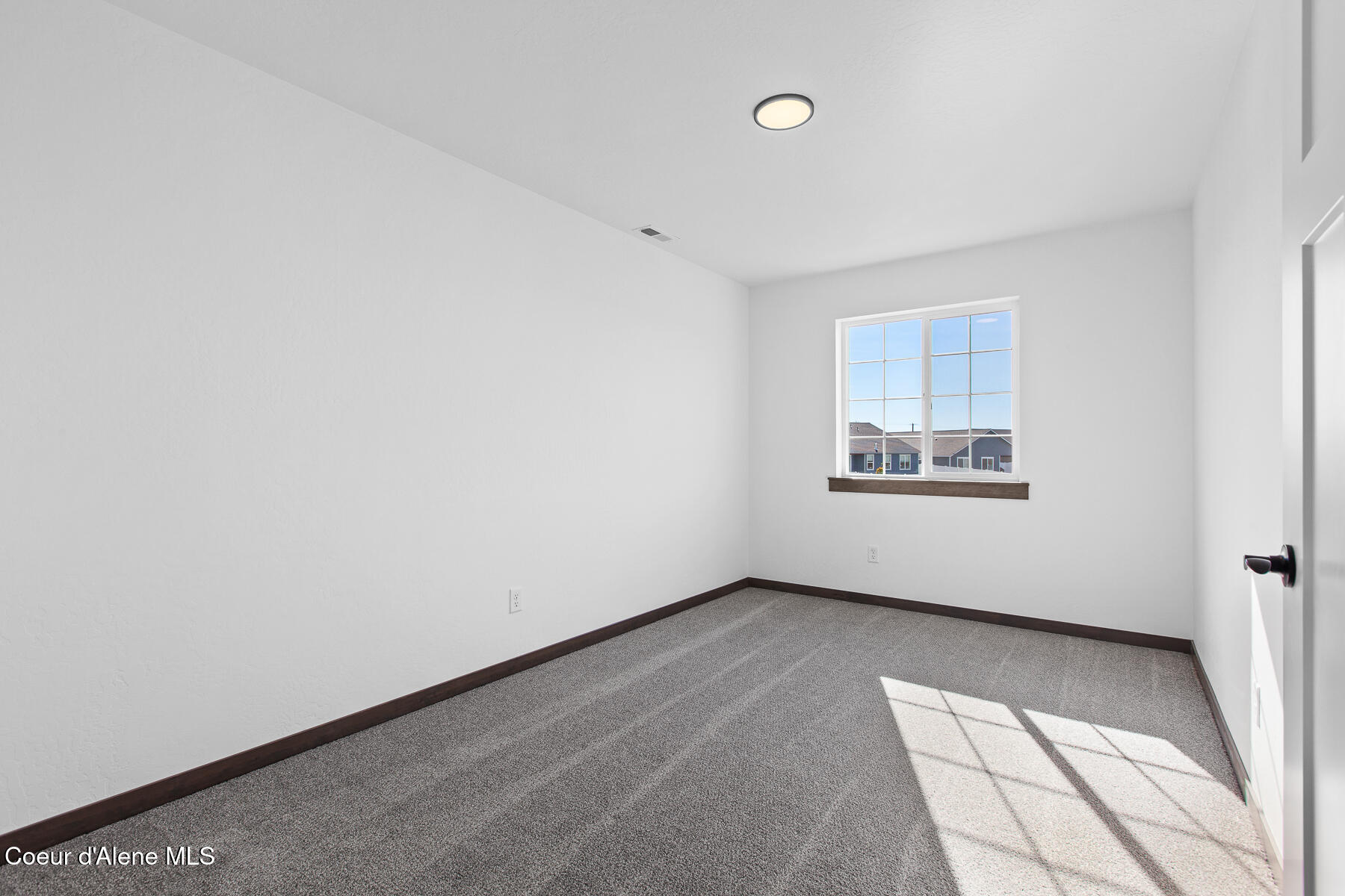 8386 West Splitrail Avenue Rathdrum, ID 83858 - Photo 11 of 17 8386WSpitrailAve-10