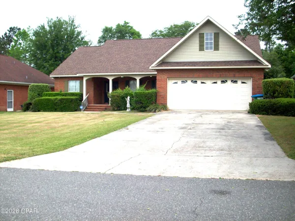 $300,000 | 2549 Woods View Drive, Marianna, FL 32446