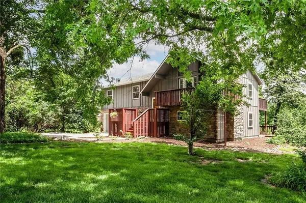 $370,000 | 643 North Hemlock Street, Ottawa, KS 66067
