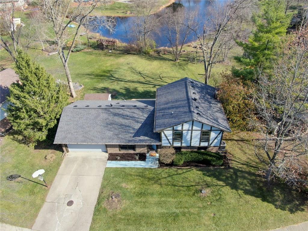 8657 Fox Ridge Lane Indianapolis, IN 46256 - Photo 3 of 35 Gallery Image 3