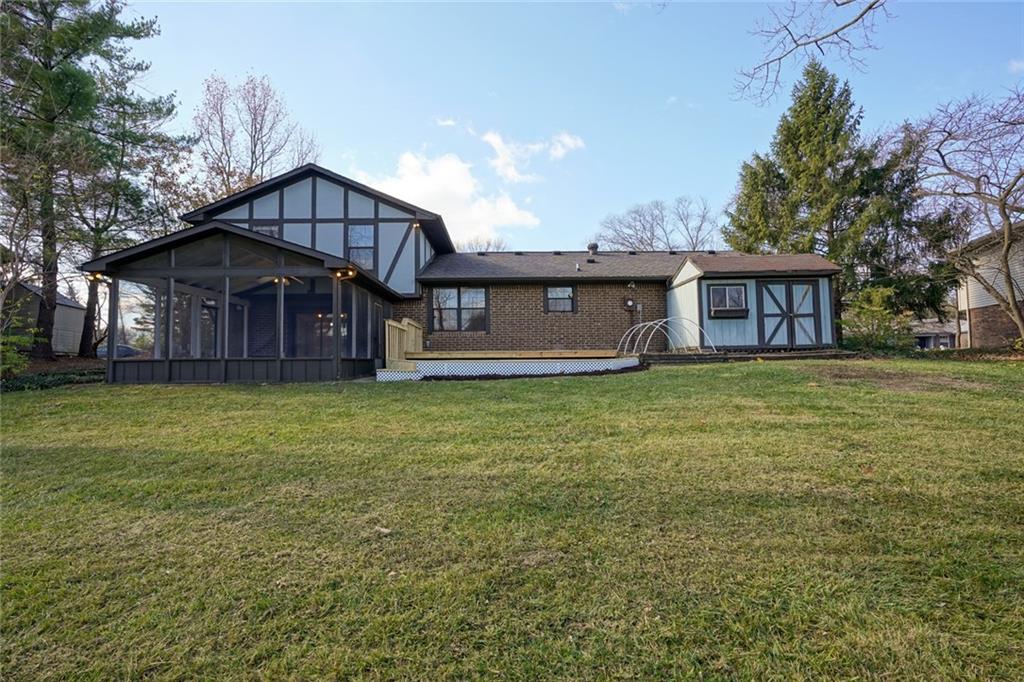 8657 Fox Ridge Lane Indianapolis, IN 46256 - Photo 9 of 35 Gallery Image 9