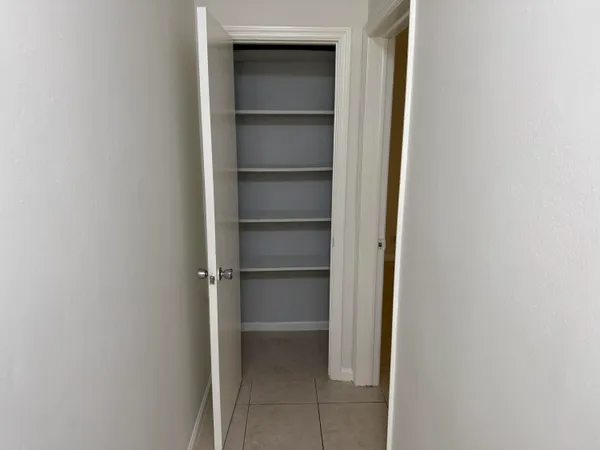 $2,750 | 6575 Northeast 7th Avenue, Boca Raton, FL 33487