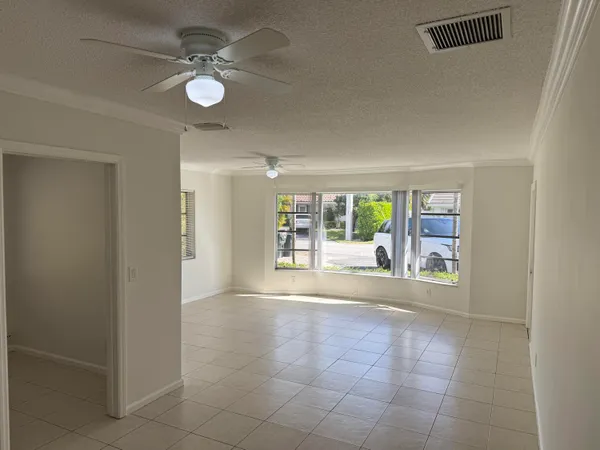 $2,750 | 6575 Northeast 7th Avenue, Boca Raton, FL 33487