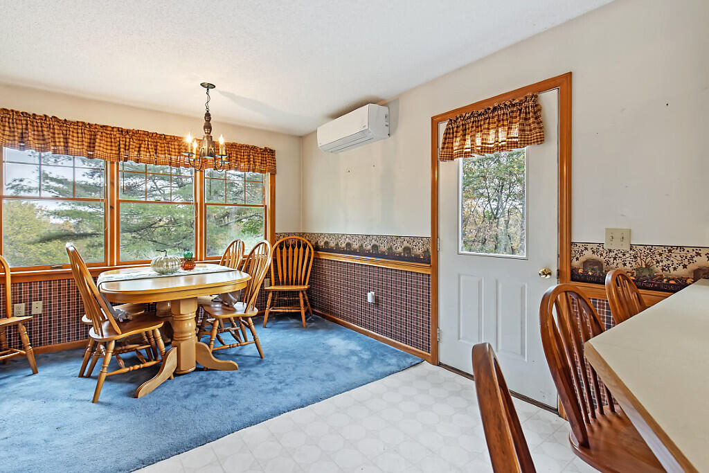 39 Falls Road Benton, ME 04901 - Photo 8 of 51 Dining Area