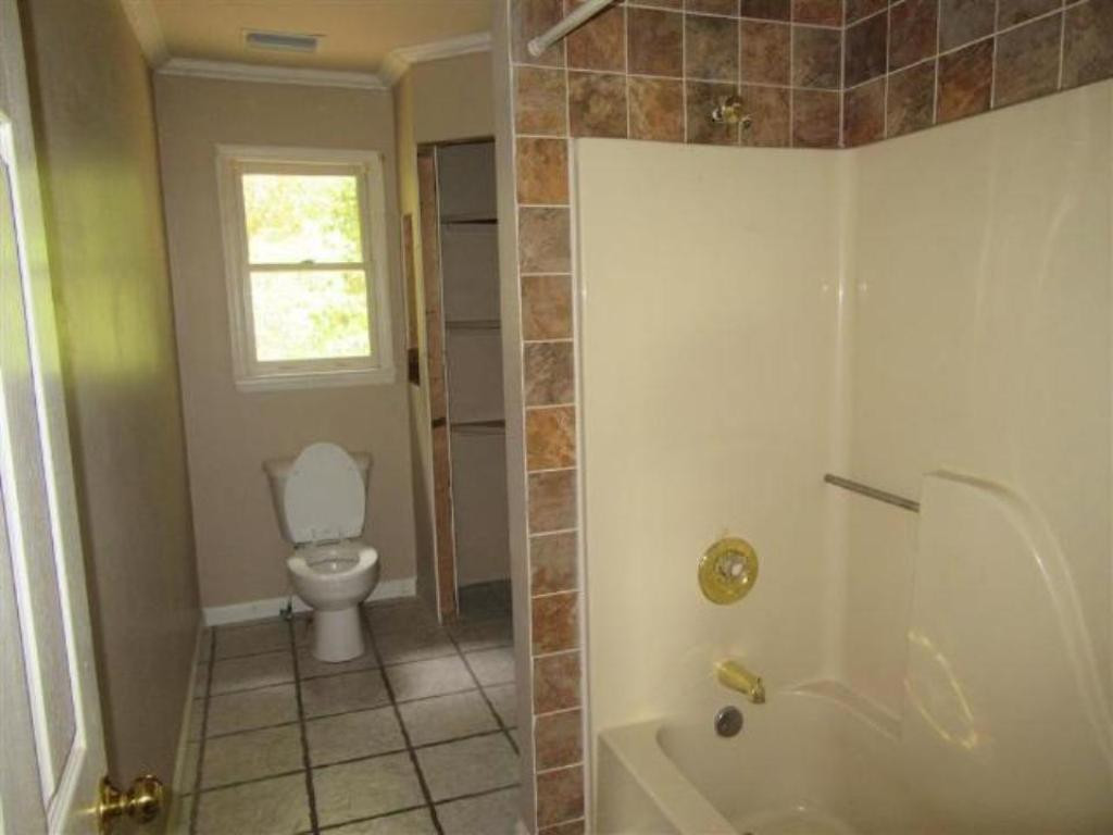 286 Boring Chapel Road Johnson City, TN 37615 - Photo 10 of 12 Photo 10