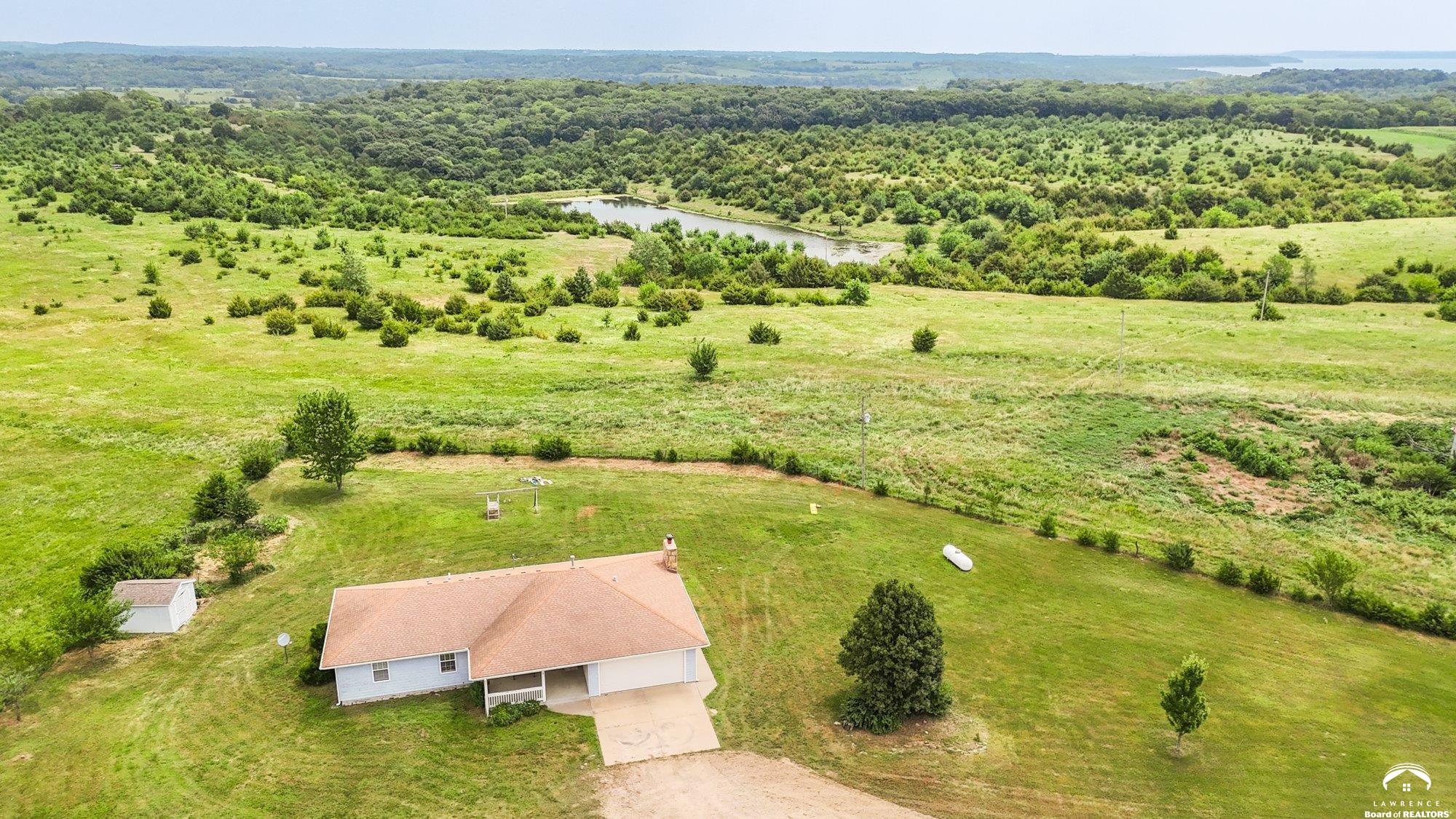 1460 East 250 Road Berryton, KS 66409 - Photo 14 of 34