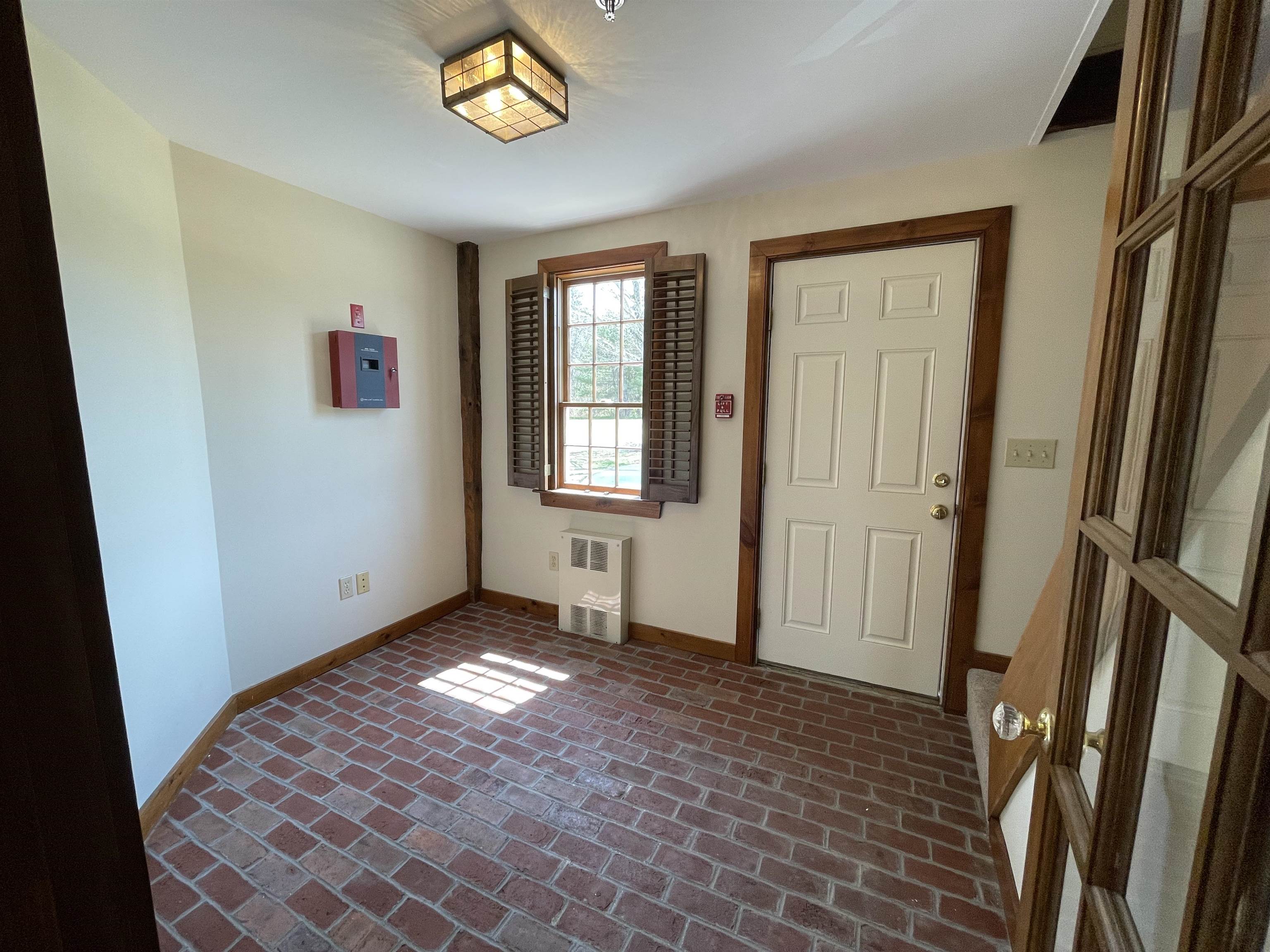 454 Main Street Fremont, NH 03044 - Photo 20 of 42