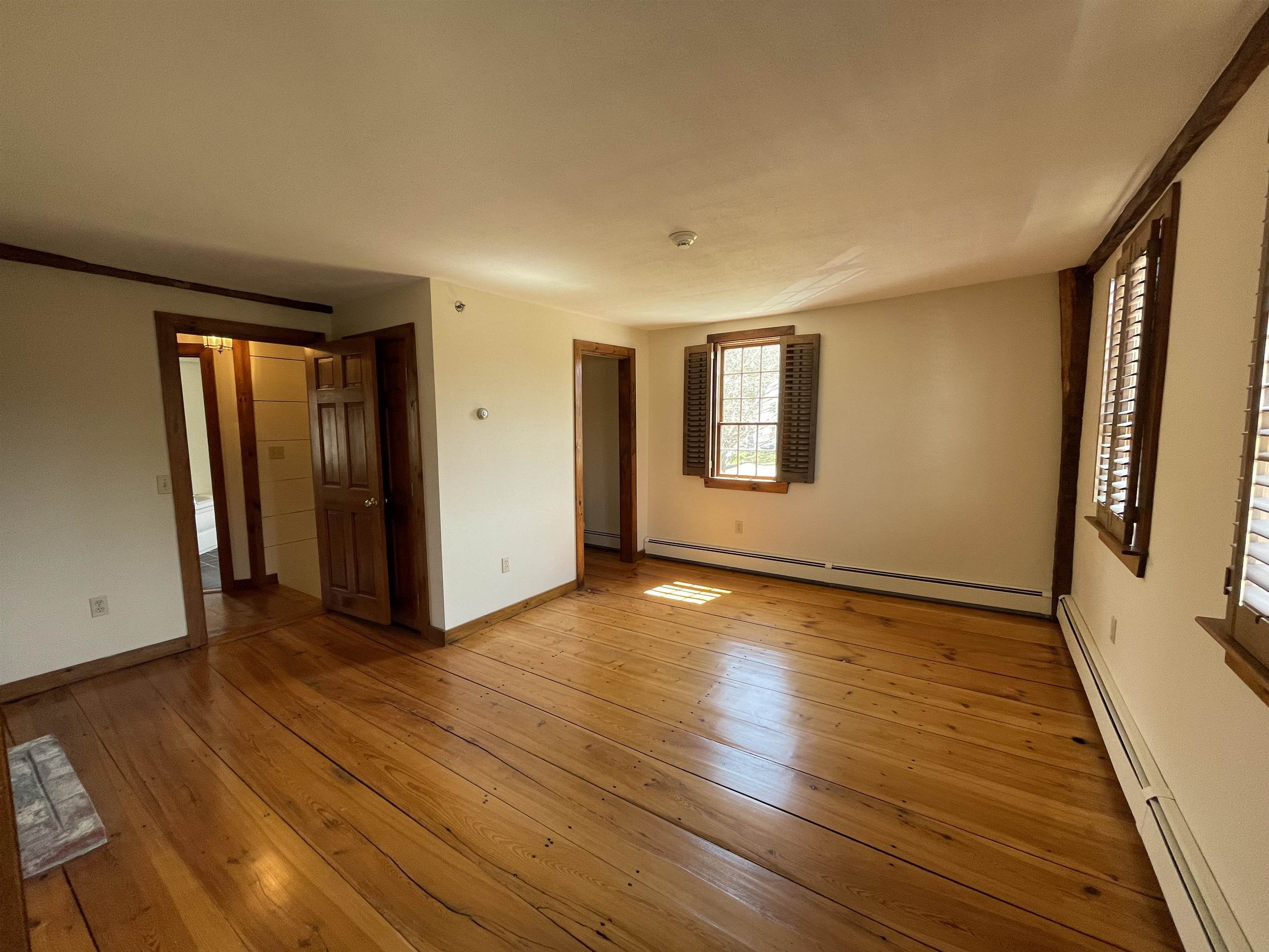 454 Main Street Fremont, NH 03044 - Photo 23 of 42