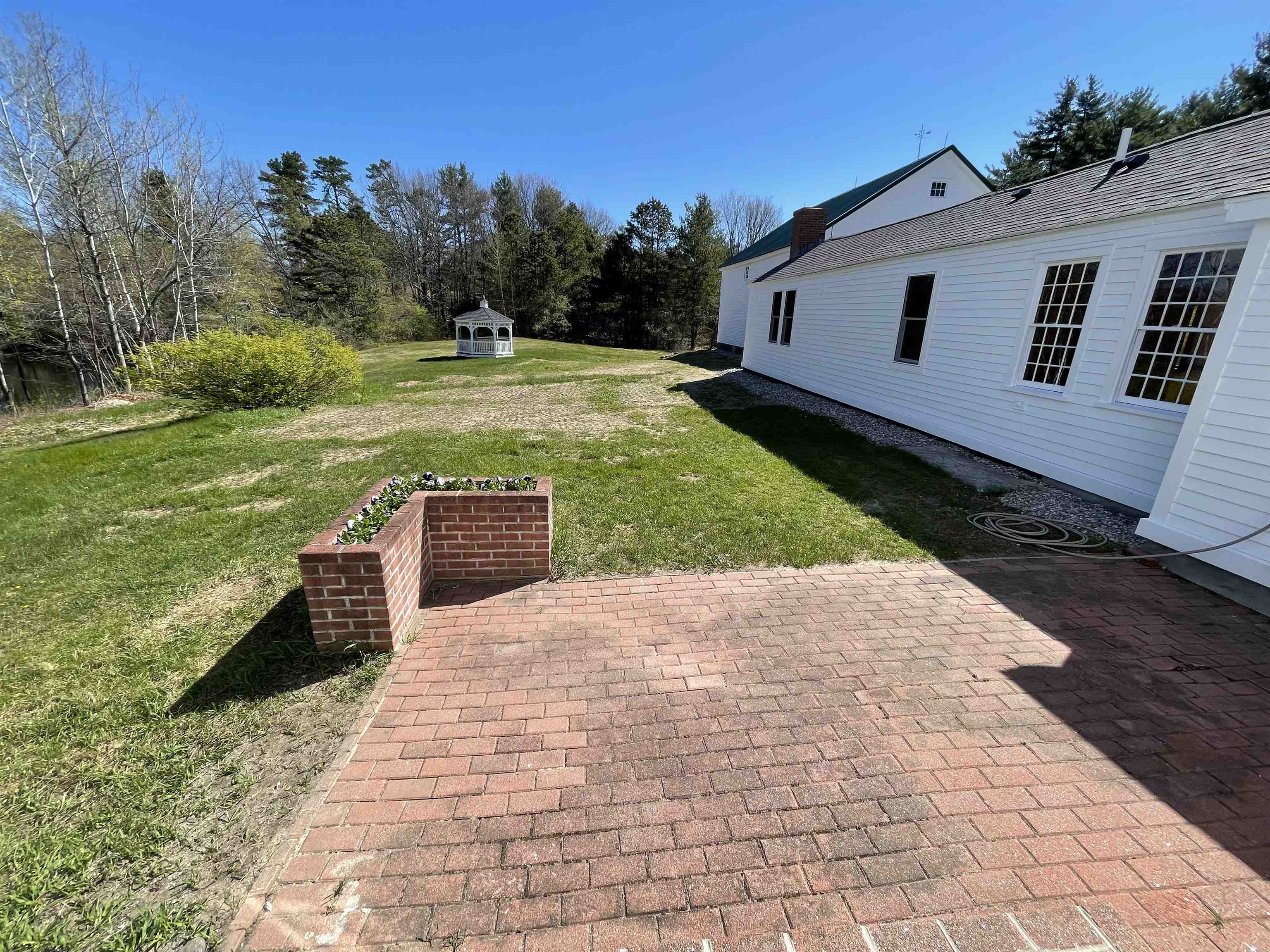 454 Main Street Fremont, NH 03044 - Photo 32 of 42