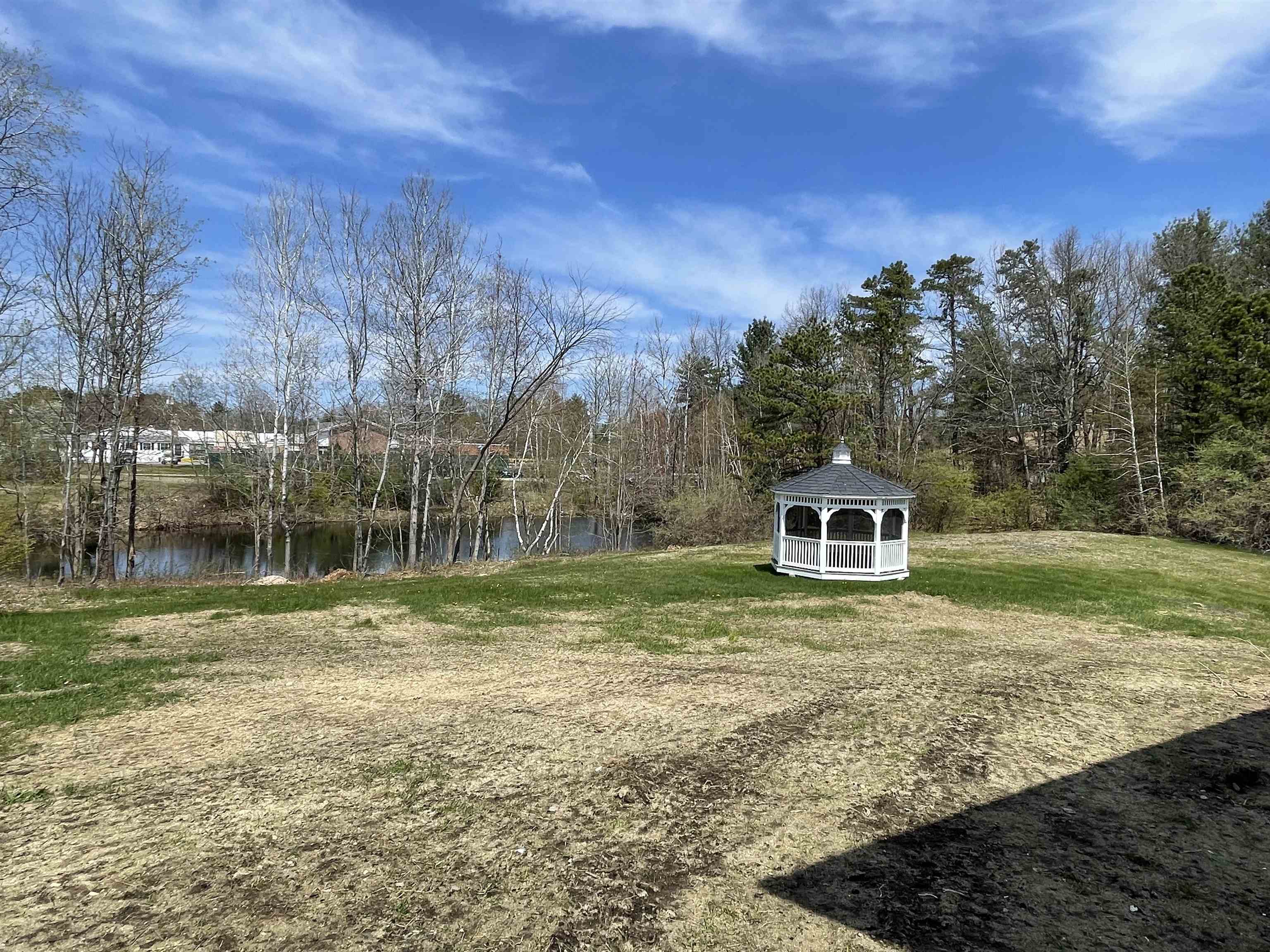 454 Main Street Fremont, NH 03044 - Photo 34 of 42