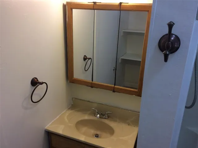 $1,350 | 741 Locust Street, Abilene, TX 79602