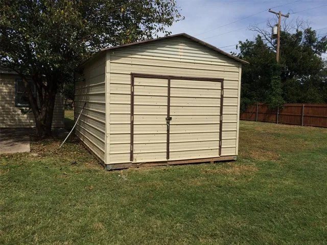 $1,350 | 741 Locust Street, Abilene, TX 79602
