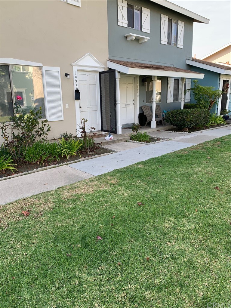 19868 Inverness Lane Huntington Beach, CA 92646 - Photo 1 of 12
