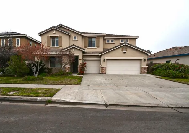 $624,500 | 3310 North Jason Avenue, Fresno, CA 93737
