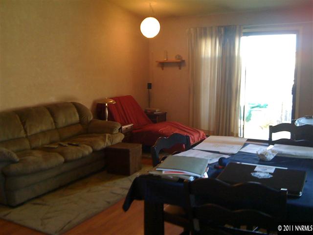 8680 Strutter Way Reno, NV 89506 - Photo 3 of 10 Photo 3