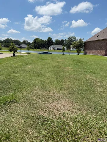 $70,000 | 4095 Ambassador Circle, Zachary, LA 70791