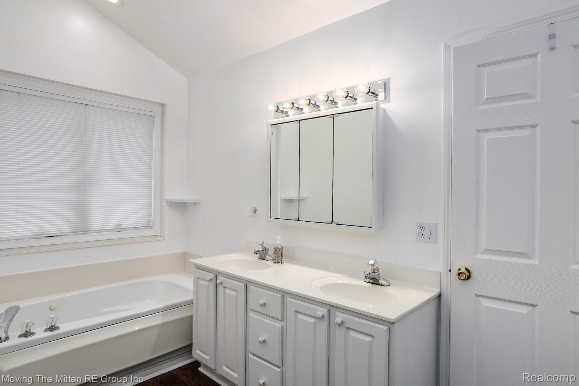47592 Denton Road Belleville, MI 48111 - Photo 19 of 33 47592+Denton+Rd+Belleville-18-web.jpg