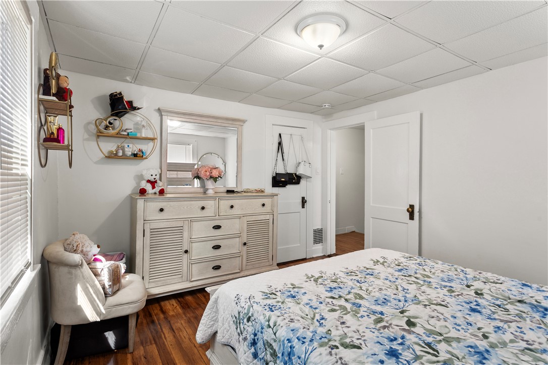 476 Providence Street, Unit 1 West Warwick, RI 02893 - Photo 12 of 31