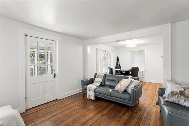 $2,300 | 476 Providence Street, Unit 1, West Warwick, RI 02893