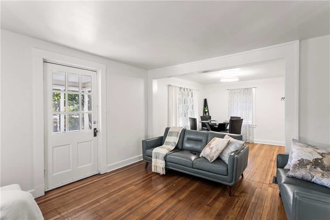 476 Providence Street, Unit 1 West Warwick, RI 02893 - Photo 5 of 31