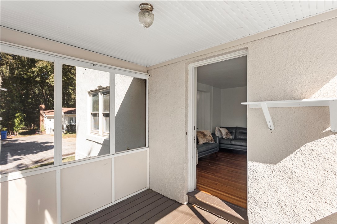 476 Providence Street, Unit 1 West Warwick, RI 02893 - Photo 7 of 31