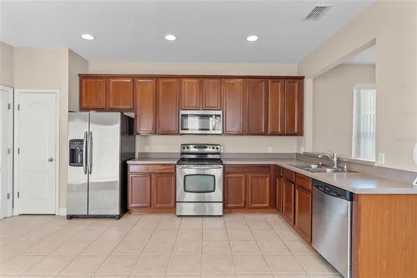 $355,000 | 3335 Primrose Willow Drive, St. Cloud, FL 34773