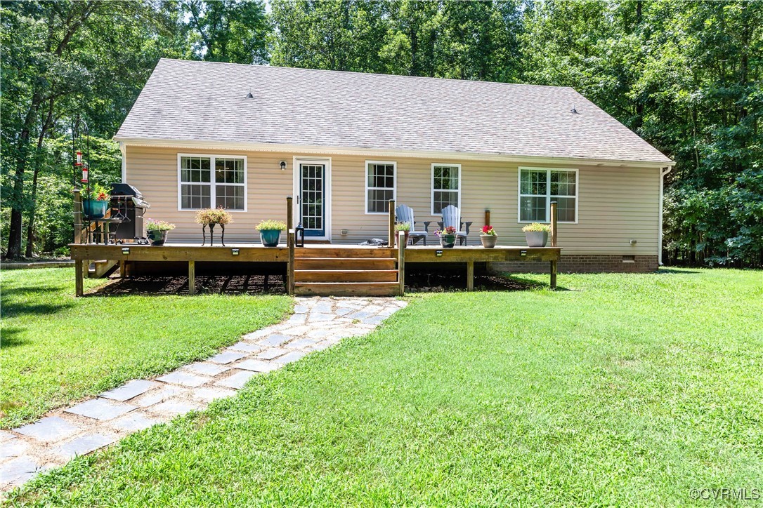 4672 Bell Road Powhatan, VA 23139 - Photo 11 of 34 Back deck