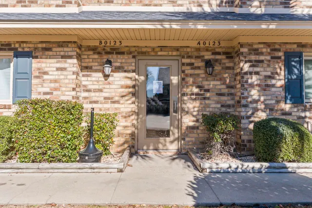 $199,900 | 206 Double Eagle Drive, Unit A1, Surfside Beach, SC 29575