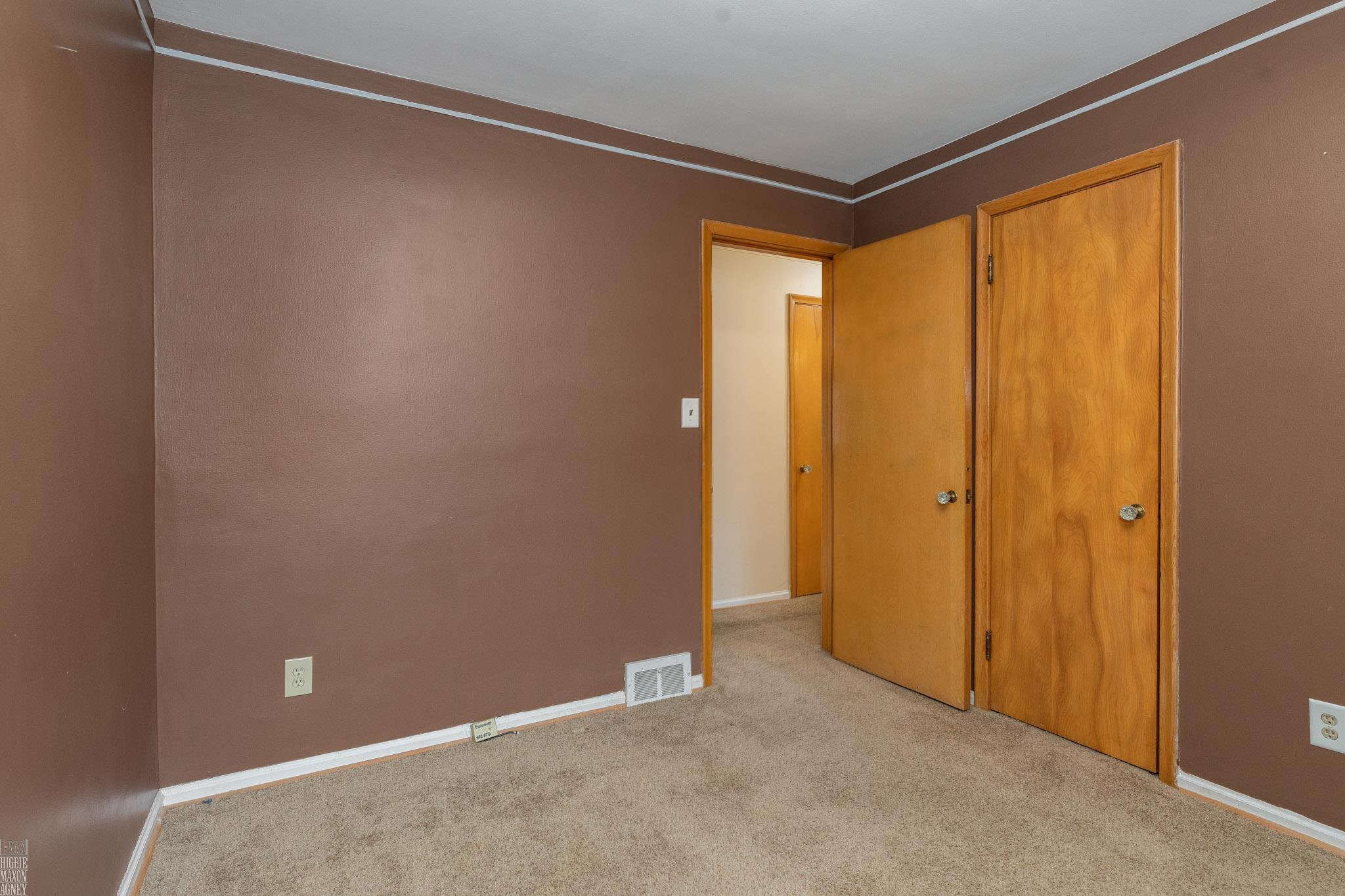 1831 Prestwick Road Grosse Pointe, MI 48236 - Photo 18 of 26 50137787-16a835bd-dec9-4ba5-b1a9-10e02f0d58b3.JPG