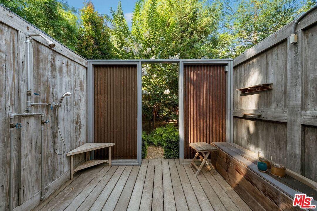 6237 Bonsall Drive Malibu, CA 90265 - Photo 47 of 50 a house view with a backyard space